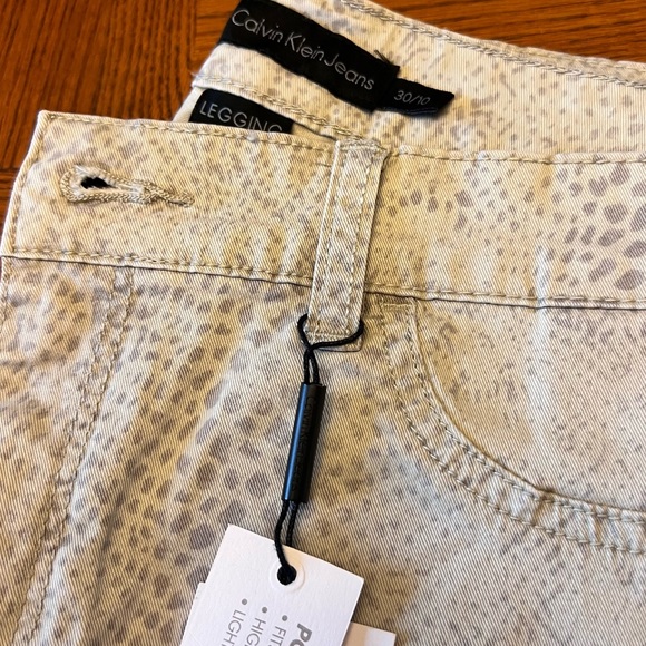 Calvin Klein Snakeskin Leggings - Picture 15 of 15